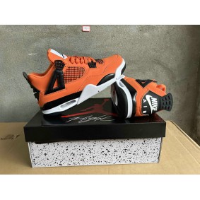 Air Jordan 4 Retro 2024 Orange and Noir