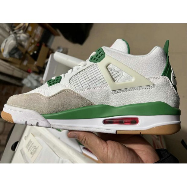 Air Jordan 4 Retro SB Pine Vert DR5415-103