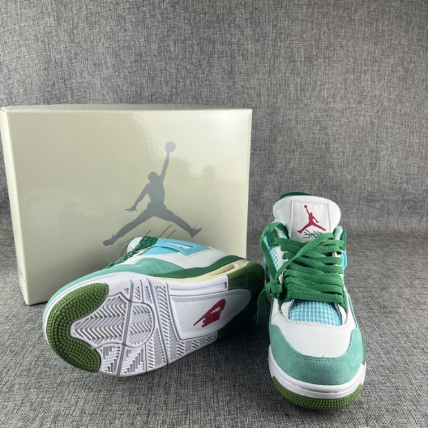 Air Jordan Retro 4 Bulbasaur